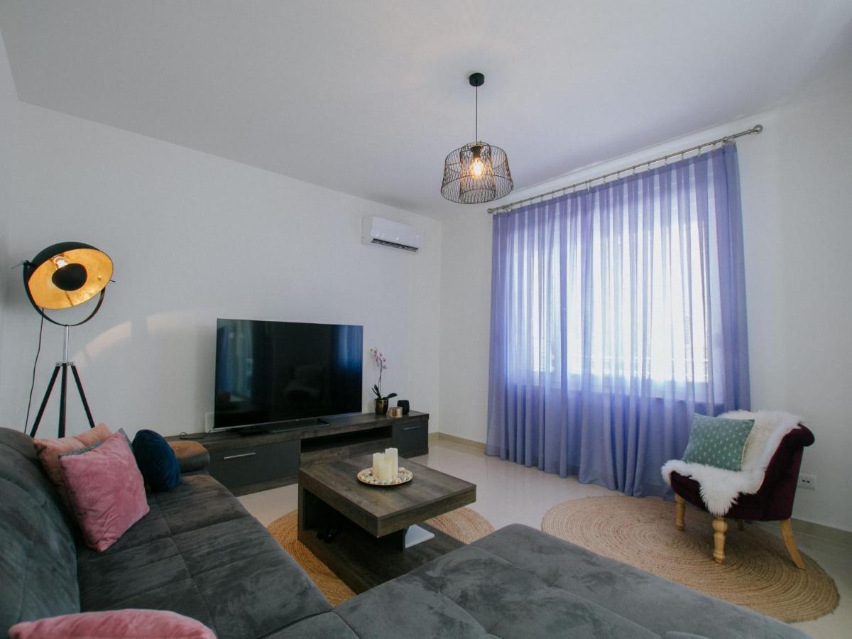 Luxury Apartment Di 트로기르 외부 사진